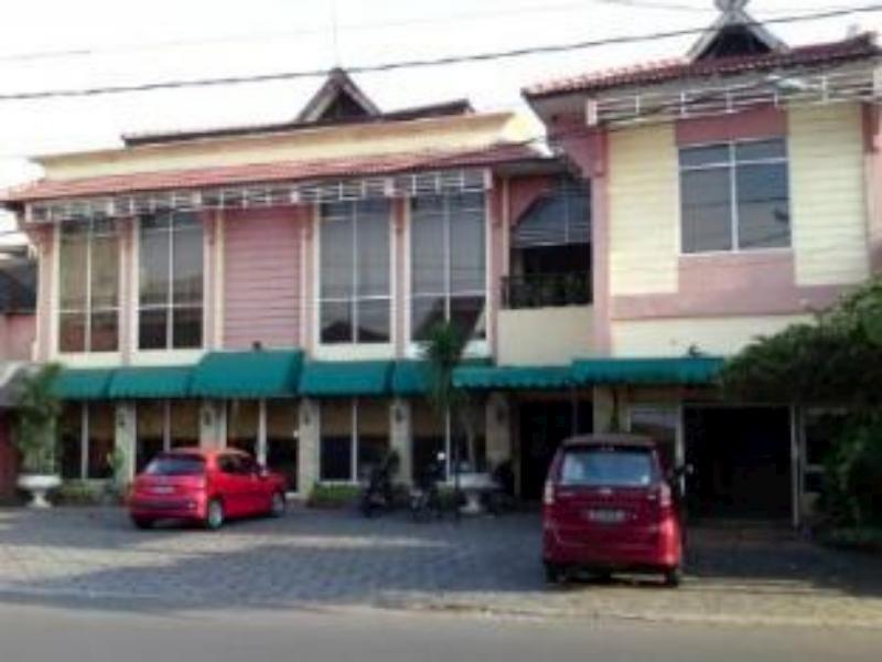 Hotel Margosuko Malang Kültér fotó